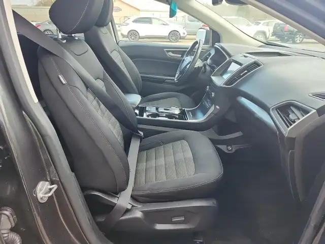 2020 Ford Edge SEL - Photo 2