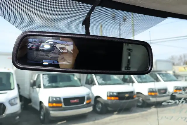 GMC Savana Cargo CUBE 12 PIEDS DECK 6.6 LITRES / CAMION NEUF / 1 - Photo 10