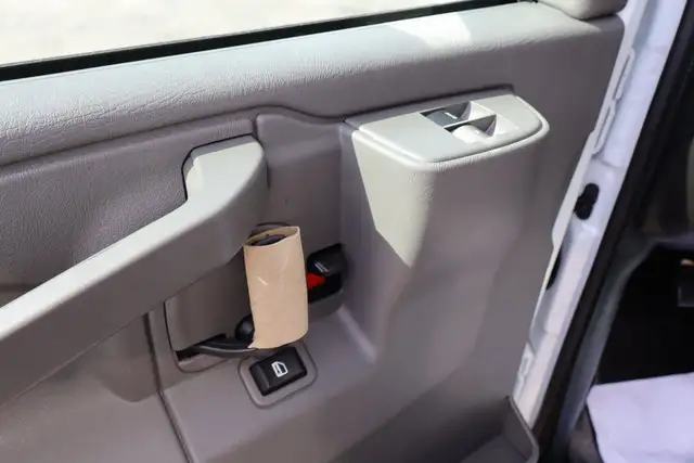 GMC Savana Cargo CUBE 12 PIEDS DECK 6.6 LITRES / CAMION NEUF / 1 - Photo 17