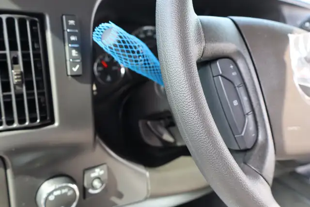 GMC Savana Cargo CUBE 12 PIEDS DECK 6.6 LITRES / CAMION NEUF / 1 - Photo 18