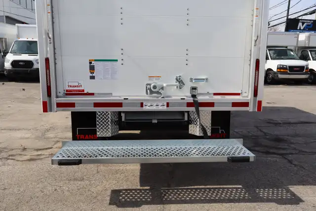 GMC Savana Cargo CUBE 12 PIEDS DECK 6.6 LITRES / CAMION NEUF / 1 - Photo 21