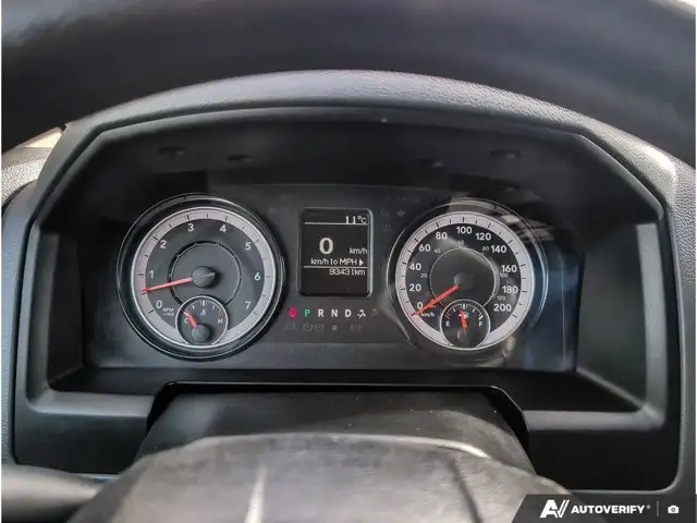 2019 Ram 1500 Classic Express | 5.7L Hemi | Low KM | Night - Photo 19