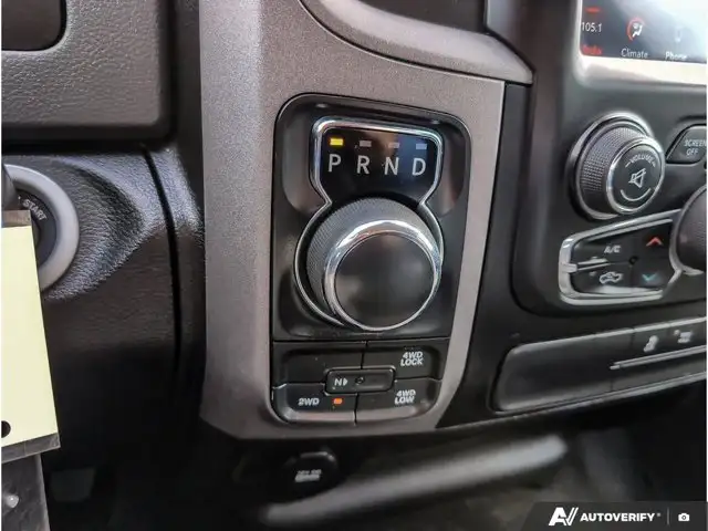 2019 Ram 1500 Classic Express | 5.7L Hemi | Low KM | Night - Photo 22