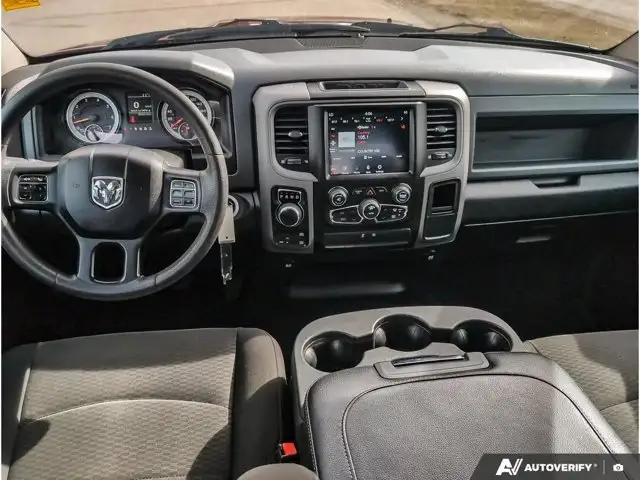2019 Ram 1500 Classic Express | 5.7L Hemi | Low KM | Night - Photo 28