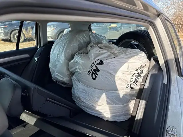 2017 Volkswagen Golf SportWagen - Photo 6