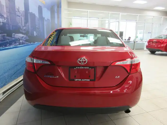 TOYOTA COROLLA 2016 LE AUTOMATIQUE AIR CLIMATISE 93 700 KM SEULE - Photo 5
