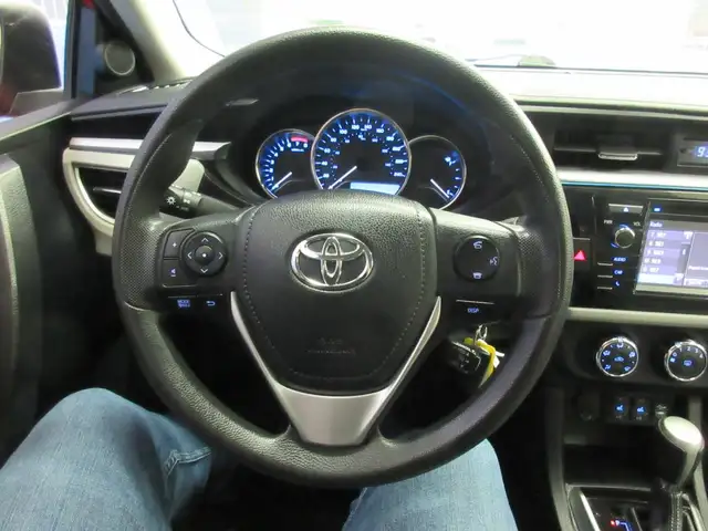 TOYOTA COROLLA 2016 LE AUTOMATIQUE AIR CLIMATISE 93 700 KM SEULE - Photo 23