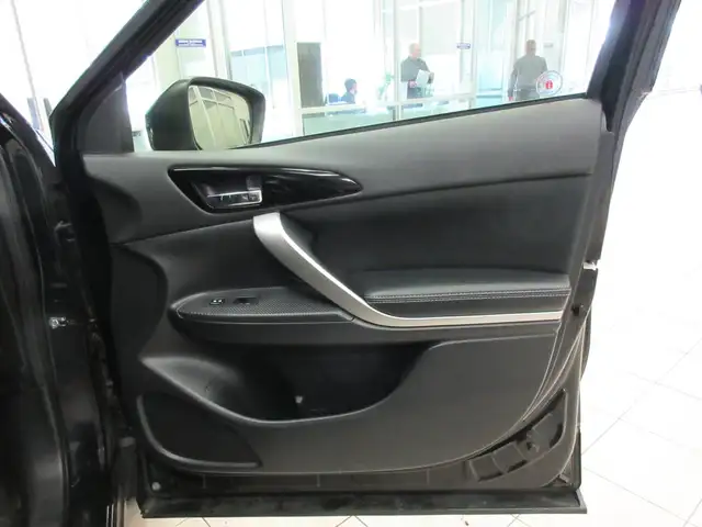MITSUBISHI ECLIPSE CROSS 2019 SE S-AWC  46 300 KM  UNIQUE PR - Photo 11