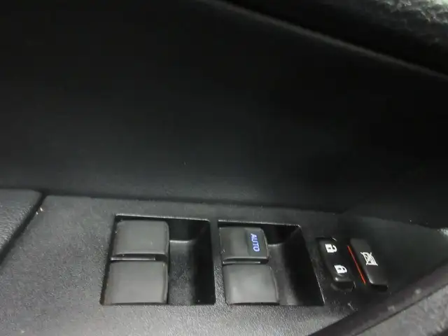 TOYOTA COROLLA 2017 XSE AUTOMATIQUE CUIR CHAUFFANT TOIT OUVRANT - Photo 12