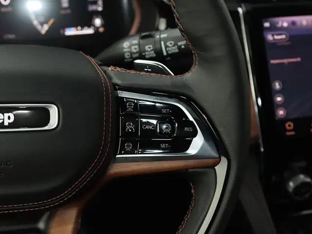 2025 Jeep Grand Cherokee Summit Reserve - Photo 11