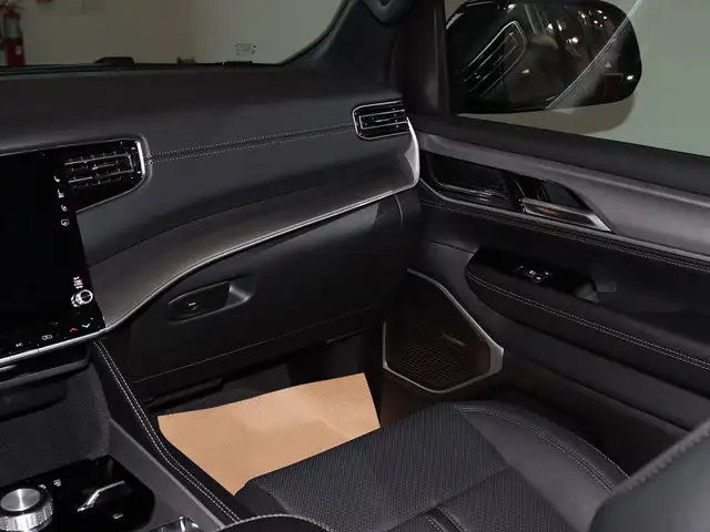 2026 Jeep Grand Wagoneer Limited Altitude - Photo 18