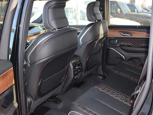 2025 Jeep Grand Cherokee Summit Reserve - Photo 24