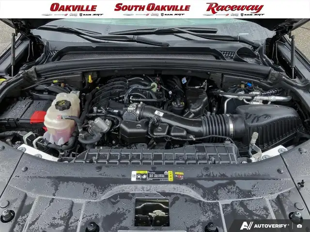 2025 Jeep Grand Cherokee OVERLAND | CLEAN CARFAX | MASSAGE SEATS - Photo 10