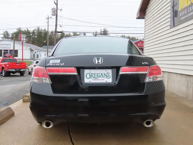 2011 Honda Accord EX-L - Photo 4