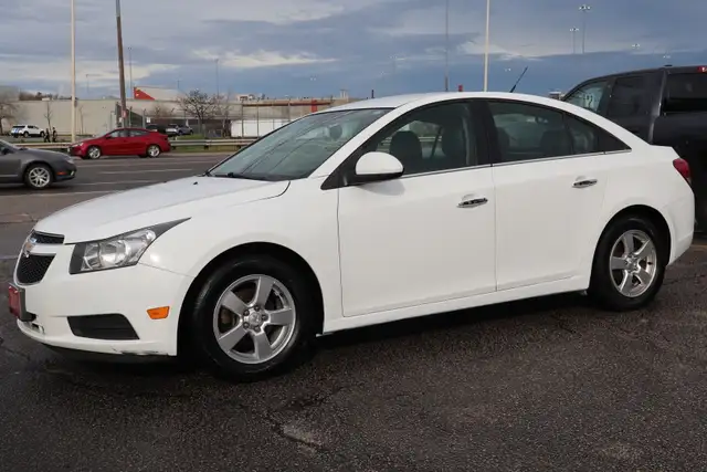 2014 Chevrolet Cruze - Photo 3