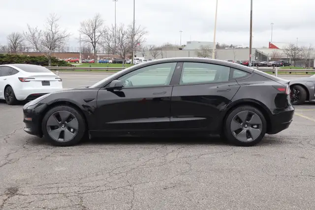 2021 Tesla Model 3 - Photo 4
