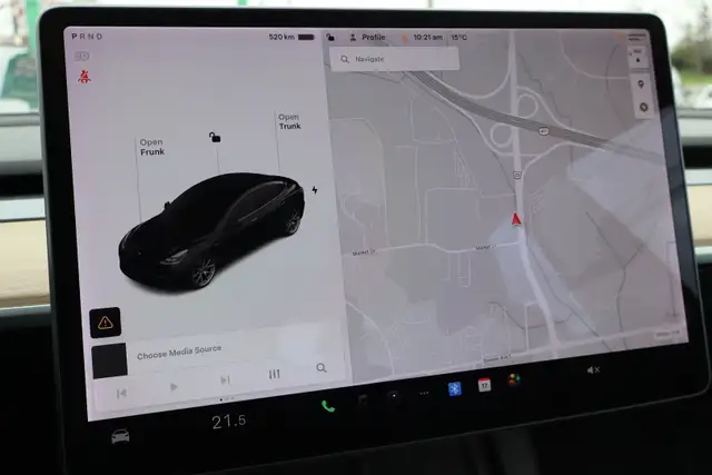 2021 Tesla Model 3 - Photo 17