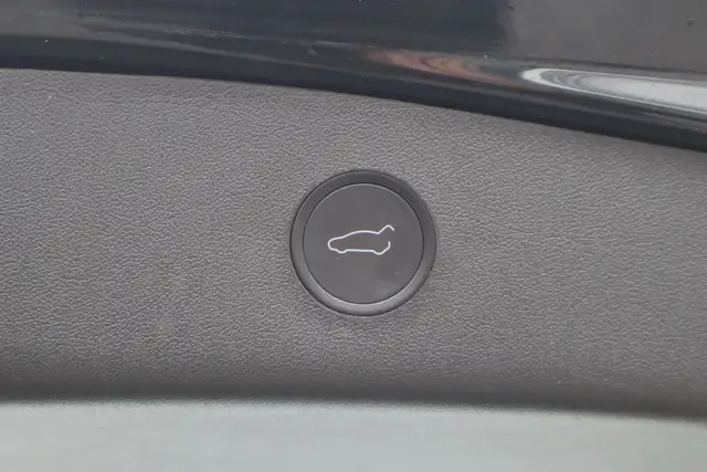 2021 Tesla Model 3 - Photo 28