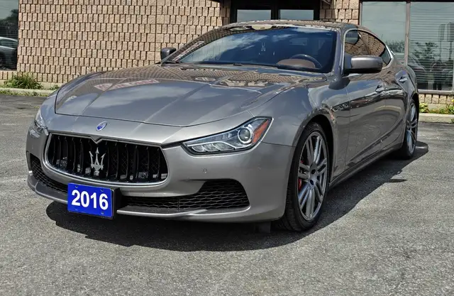2016 Maserati Ghibli SQ4 | No Accidents Reported | AWD | Low km