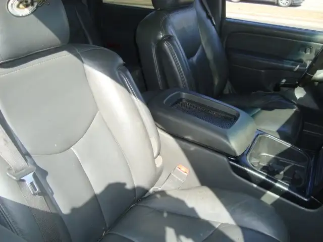 2007 Chevrolet Silverado 2500HD Classic 4x4 CREW CAB 6.6L DIESEL - Photo 6