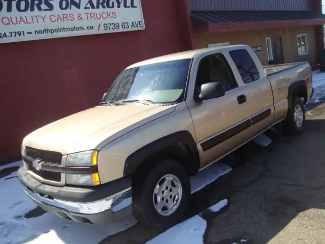 2004 Chevrolet Silverado 1500 EXTENDED CAB 4X4