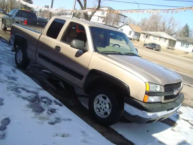 2004 Chevrolet Silverado 1500 EXTENDED CAB 4X4 - Photo 4