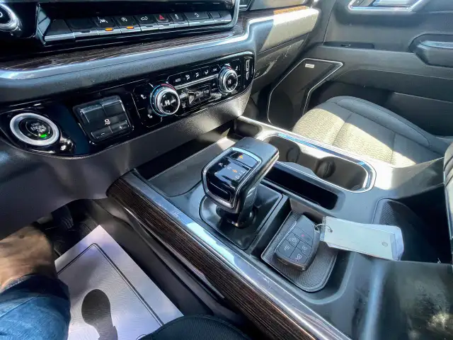 2024 GMC Sierra 1500 4WD Crew Cab 157' Elevation DIESEL LOADED X - Photo 28