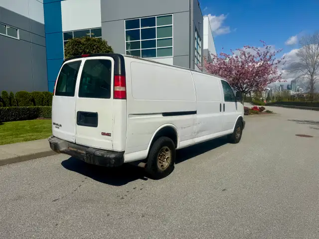2008 GMC Savana 2500 155 AUTOMATIC LOCAL BC COMMERCIAL VAN - Photo 3