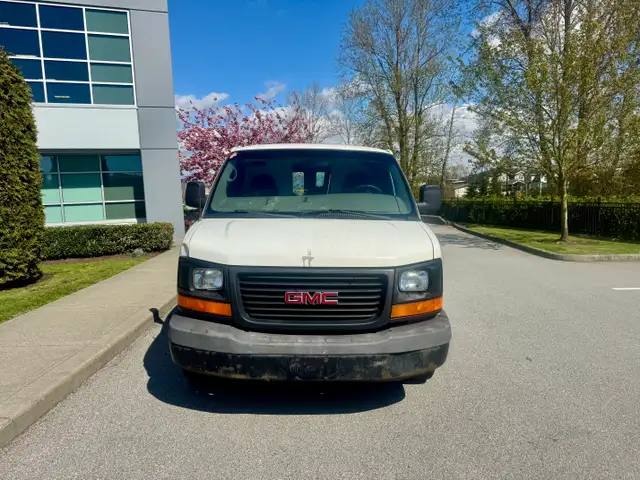 2008 GMC Savana 2500 155 AUTOMATIC LOCAL BC COMMERCIAL VAN - Photo 4