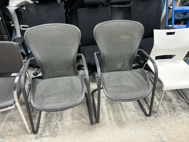 Herman Miller Aeron Visitor Chairs-Excellent Condition-Call us! - Photo 2