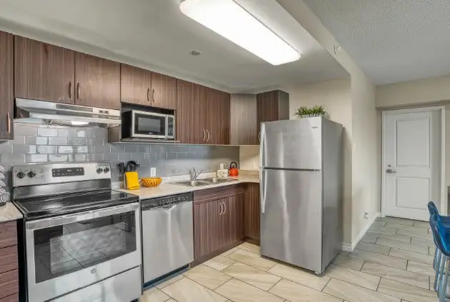 Foundry First – Summer Sublet – Furnished One Bedroom - Photo 4