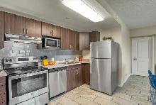 Foundry First – Summer Sublet – Furnished One Bedroom - Photo 4