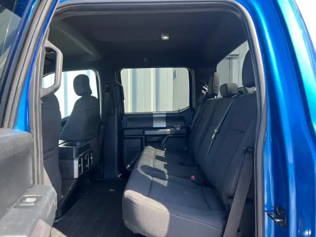 2016 Ford F-150 XLT Crew Cab 5.0L V8 - Photo 12