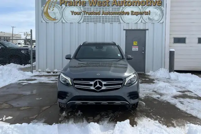 2018 Mercedes-Benz GLC-Class GLC 300 4MATIC - No Accident - Photo 2