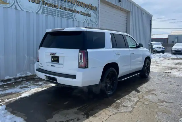 2021 Ram 1500 Classic Crew Cab 3.6L V6 - Photo 5