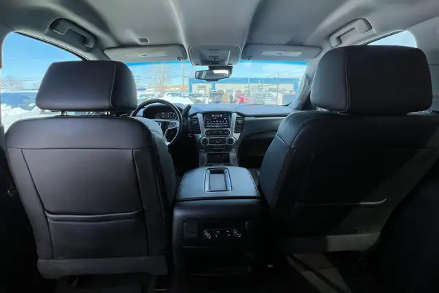 2021 Ram 1500 Classic Crew Cab 3.6L V6 - Photo 17