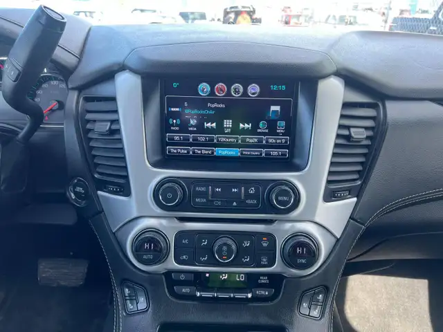 2021 Ram 1500 Classic Crew Cab 3.6L V6 - Photo 21