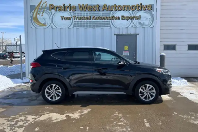 2017 Hyundai Tucson SE AWD - No Accident - Photo 4