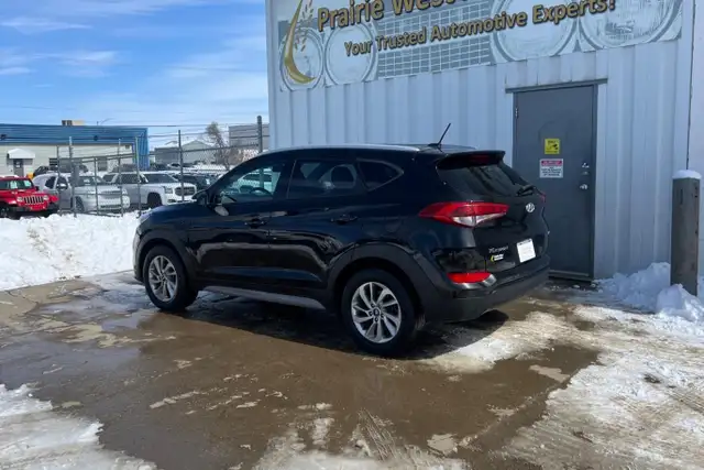 2017 Hyundai Tucson SE AWD - No Accident - Photo 7