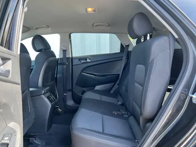 2017 Hyundai Tucson SE AWD - No Accident - Photo 12