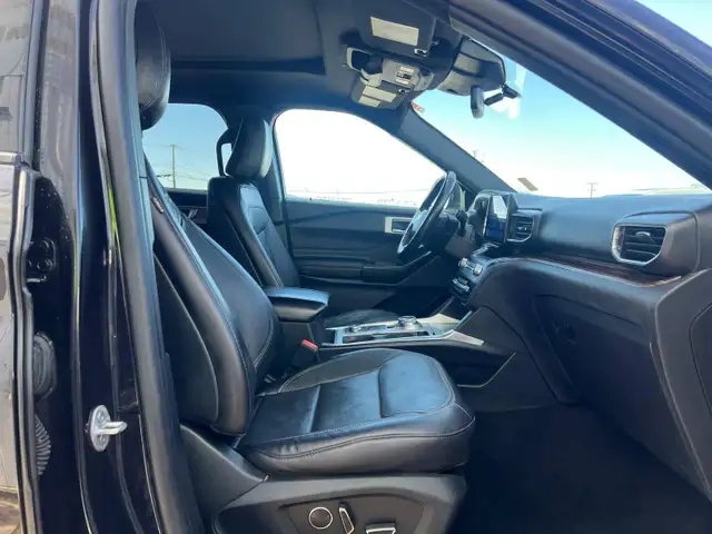 2020 Ford Explorer Limited 4WD - 7 Passenger - Photo 11
