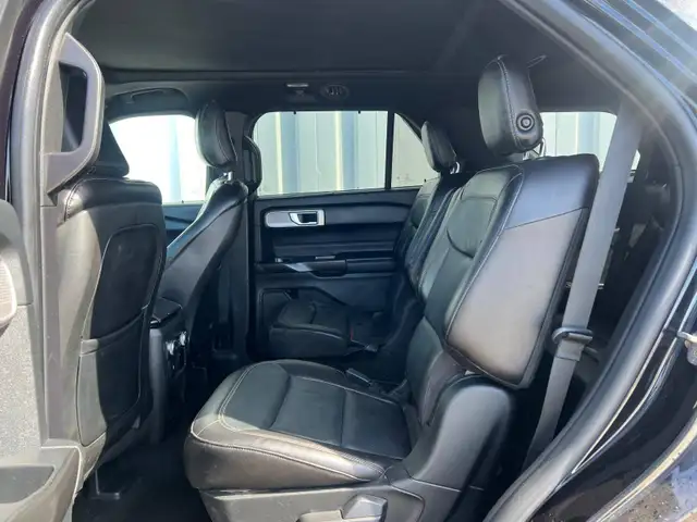 2020 Ford Explorer Limited 4WD - 7 Passenger - Photo 13