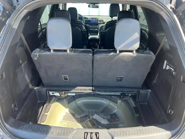 2020 Ford Explorer Limited 4WD - 7 Passenger - Photo 15