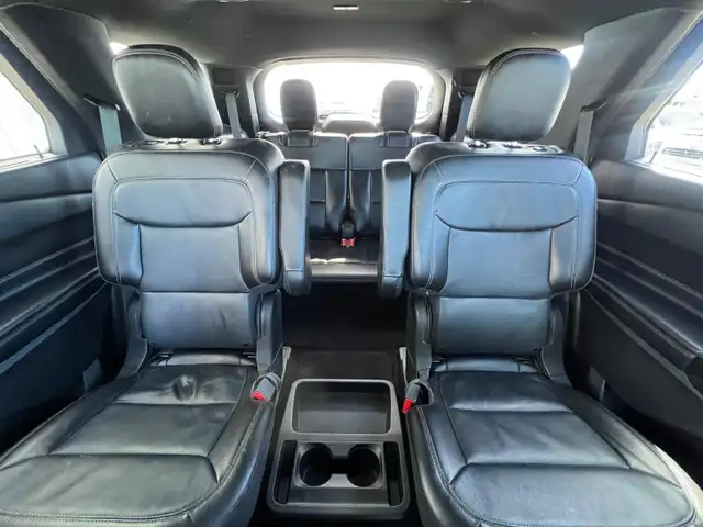2020 Ford Explorer Limited 4WD - 7 Passenger - Photo 17