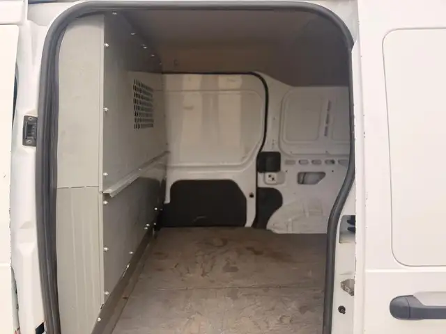 2010 Ford Transit Connect XLT - No Accident - Photo 13