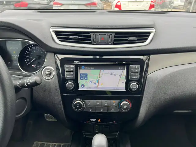 2016 Nissan Rogue S AWD - Photo 17