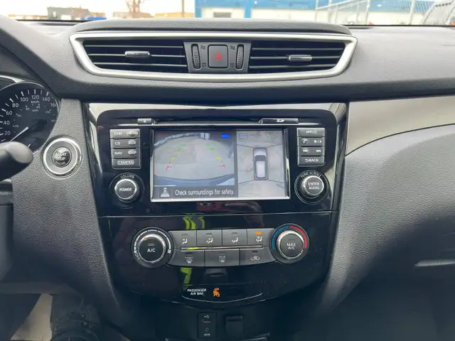 2016 Nissan Rogue S AWD - Photo 18