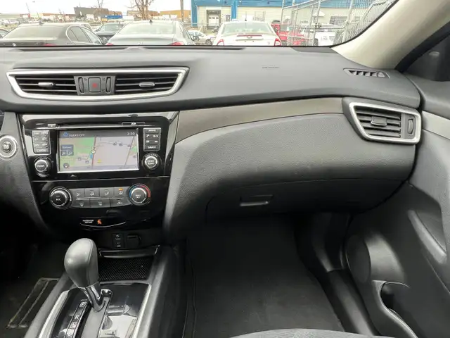 2016 Nissan Rogue S AWD - Photo 21
