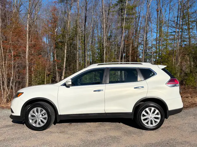 Nissan Rogue - Photo 4