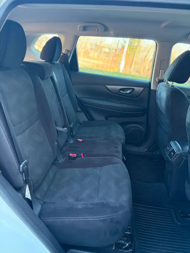 Nissan Rogue - Photo 8